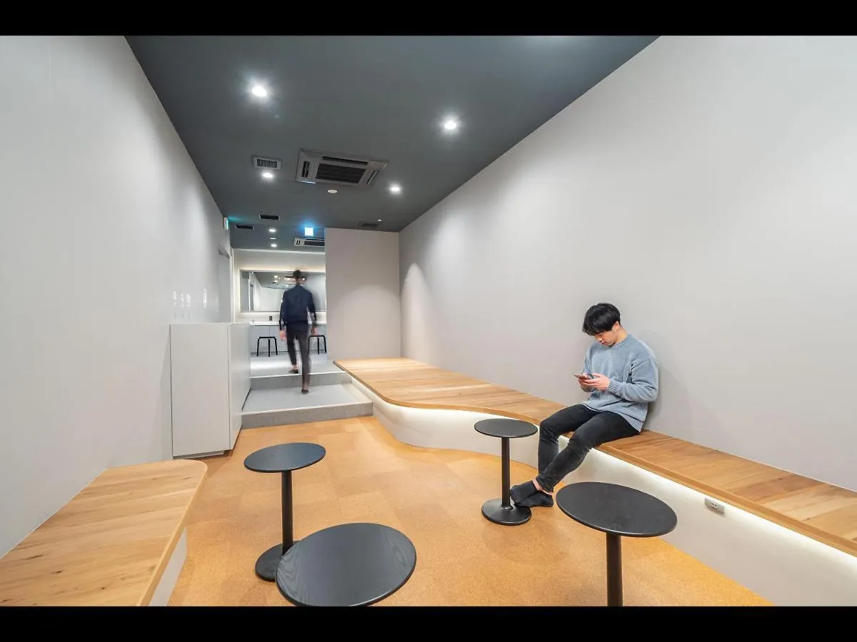 Capsule Plus Yokohama Sauna & Capsule 2*, Yokohama (Kanagawa)