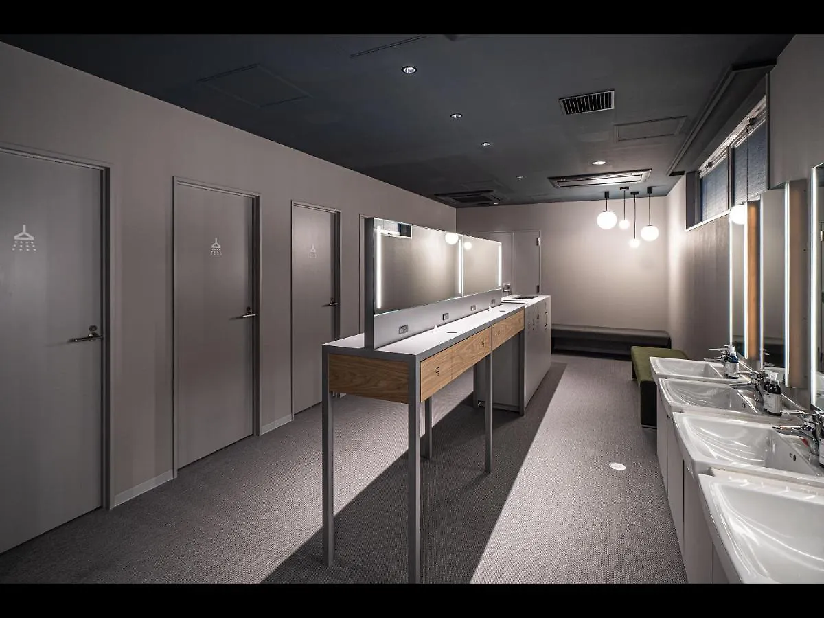 ** Capsule hotel Capsule Plus Yokohama Sauna & Capsule Japan